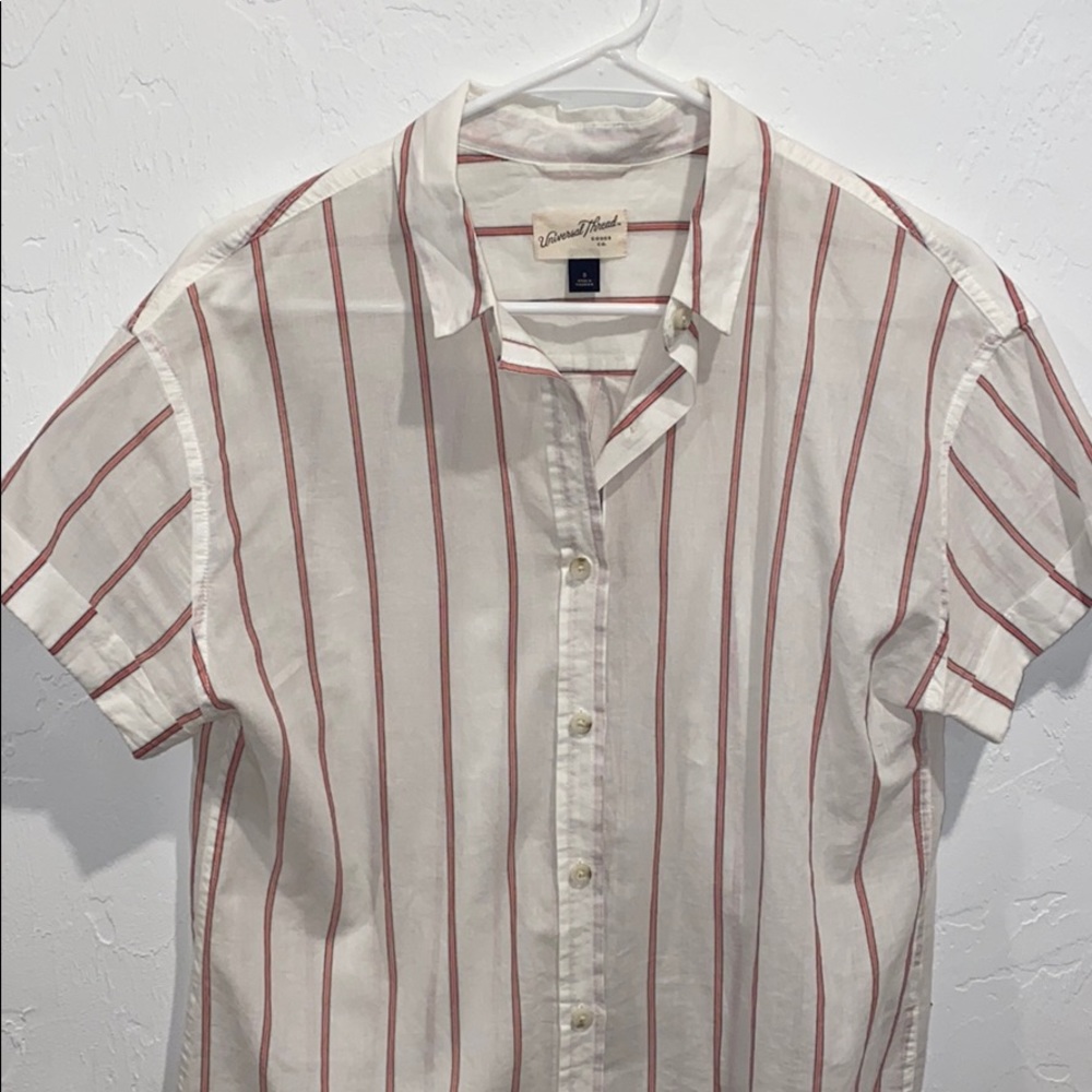 Universal Thread Button Up - Picture 2 of 3